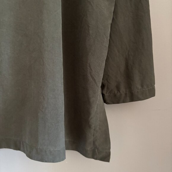 90s Mossy Sage Green Silk Button Down - Picture 5 of 7